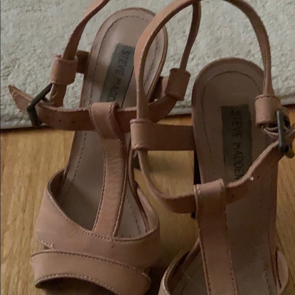 Steve Madden tan heels size 7 - Picture 2 of 3